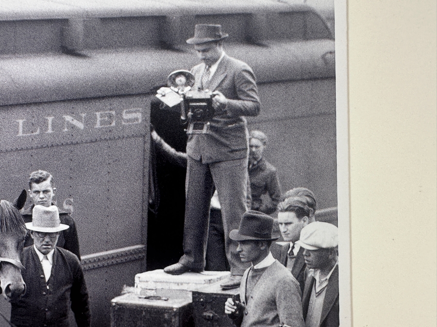 B&W Photograph Of Seabisquit Champion Thoroughbred Racehorse Arriving At Belmont Park In 1938 Via Pacific Lines Railroad Photo 10 X 8 [Photo 5]