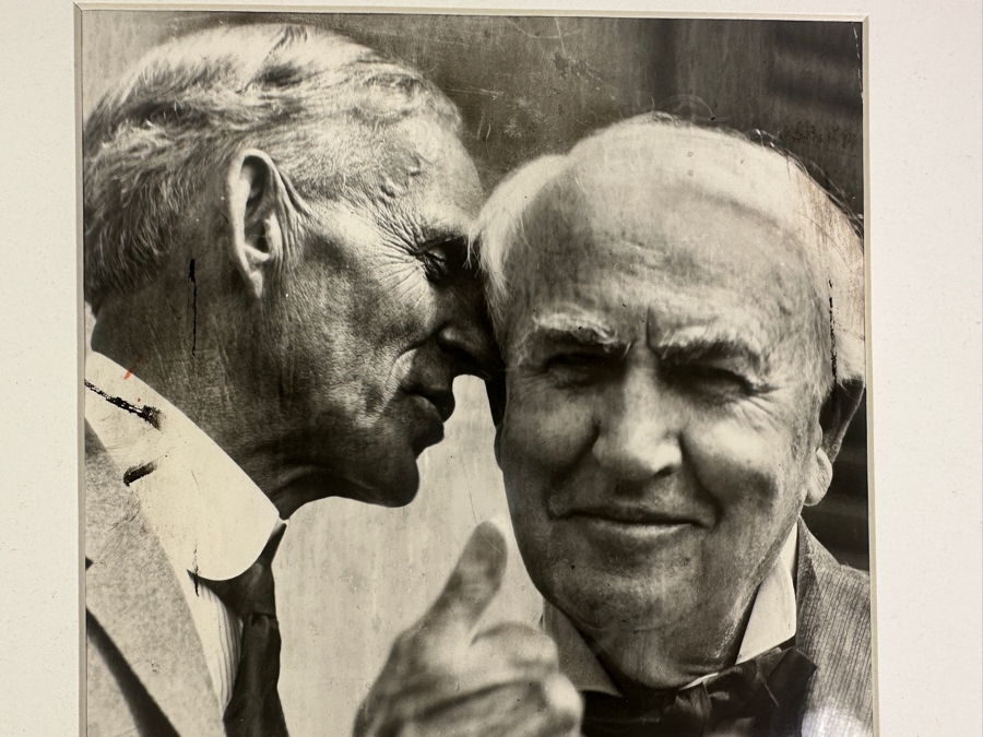 B&W Photograph Of Henry Ford Sharing Secret With Best Pal Thomas Edison Original Newspaper Photograph Taken In 1928 8.5 X 10 [Photo 2]