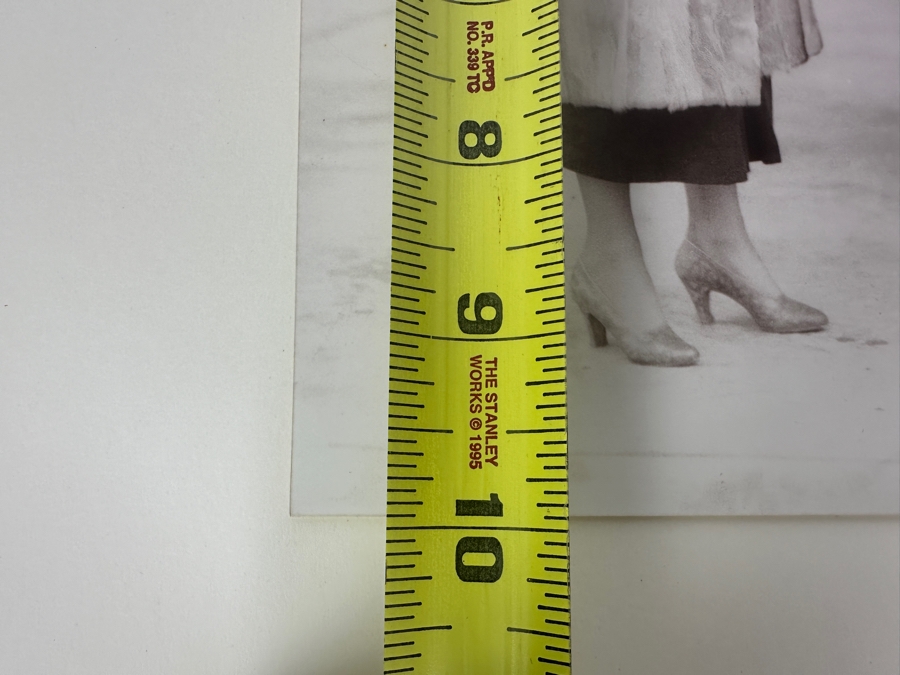 B&W Photograph Of Amelia Earhart (B. 1897) Standing In Front Of Airplane 8 X 10 [Photo 8]