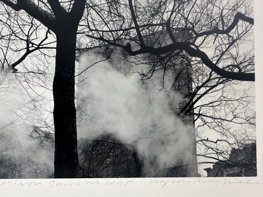 Wolf Von Dem Bussche (1934-2014, American) Hand Signed Limited Edition B&W Photographic Print Titled 'Flatiron Building NYC 1975' Signed On Front And Verso Numbered 88 Of 90 - 7 X 10 [Photo 7]