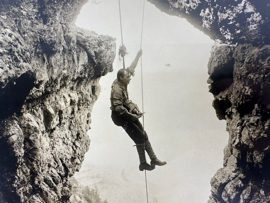 Kolb Brothers' Photography Studio On The South Rim Of The Grand Canyon Photograph Stamped On Verso Emery C. Kolb 4.5 X 6.5 [Photo 5]
