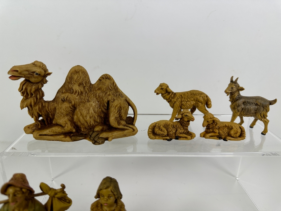 Collection Of Italian Fontanini By Roman Nativity Set Polymer Figures [Photo 11]