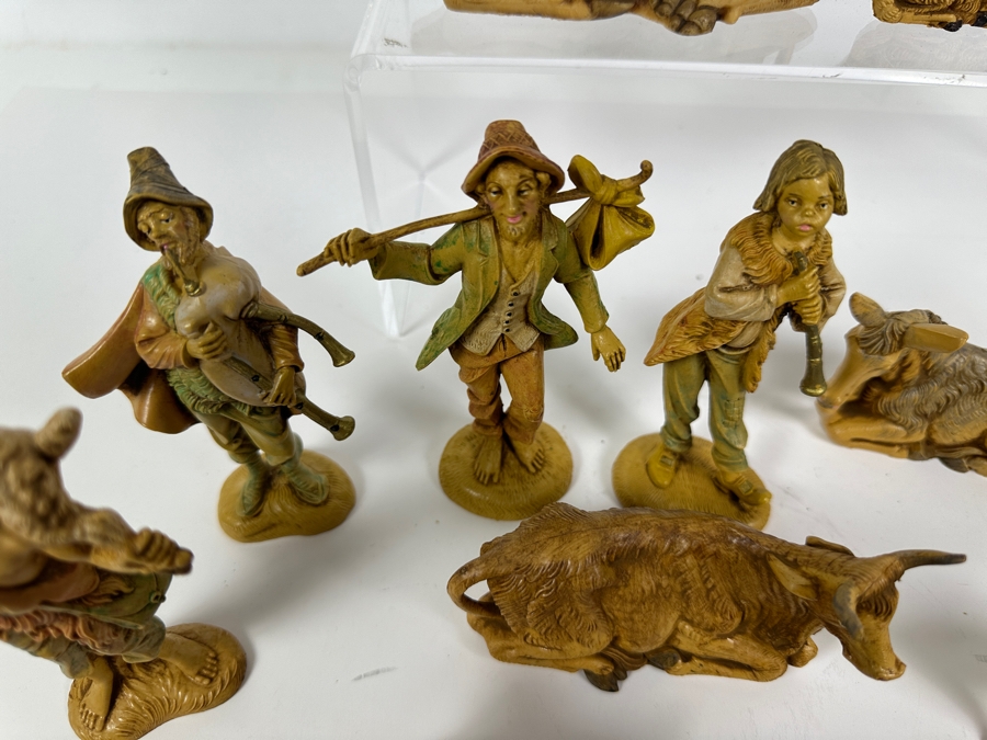 Collection Of Italian Fontanini By Roman Nativity Set Polymer Figures [Photo 9]
