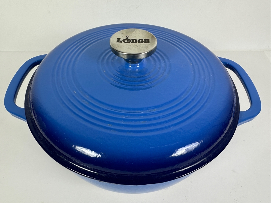 Lodge Enameled Cast Iron Dutch Oven with Lid 14'W x 7.5'H [Photo 2]