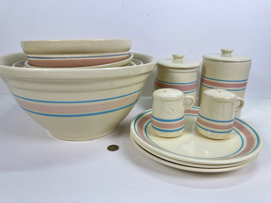 Collection of Vintage Nelson McCoy USA Pottery [Photo 2]