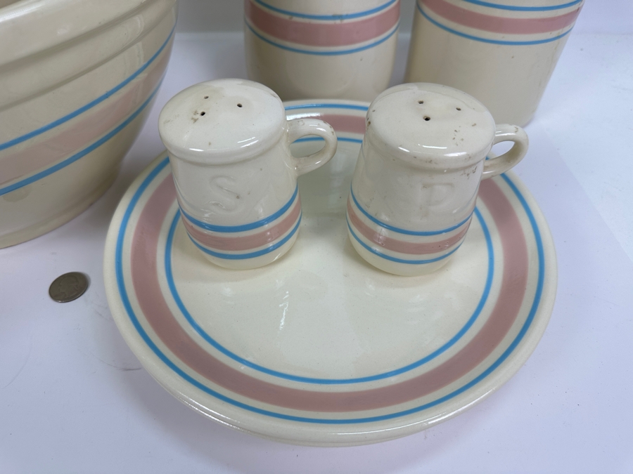 Collection of Vintage Nelson McCoy USA Pottery [Photo 5]