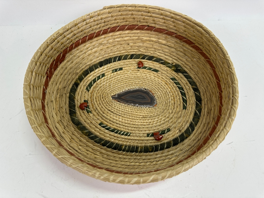 Just Added - Vintage Handmade Basket With Agate Center And Three Carved Stone Bears 11W X 3.5H [Photo 7]