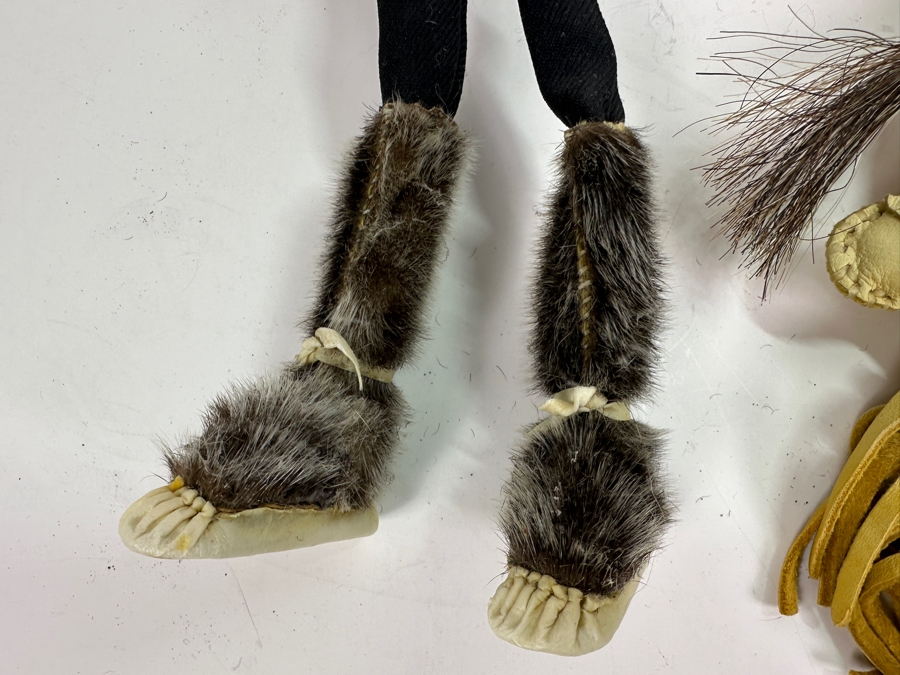 Just Added - Vintage Collection Of Native American / Alaskan Dolls [Photo 4]