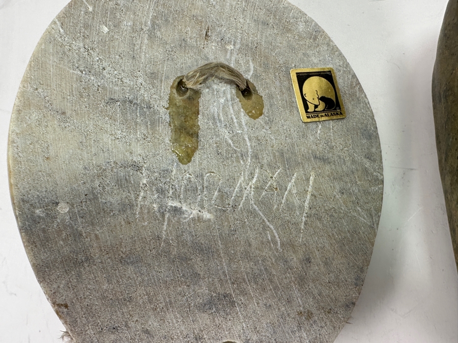 Just Added - Pair Of Inuit Eskimo Carved Soapstone Sculptures Signed Norman 3.5L [Photo 8]