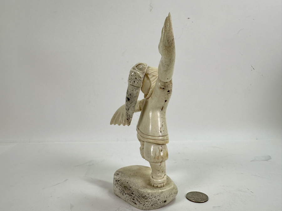 Just Added - Vintage Inuit Eskimo Walrus Carved Bone 7'H Artist Signed [Photo 4]