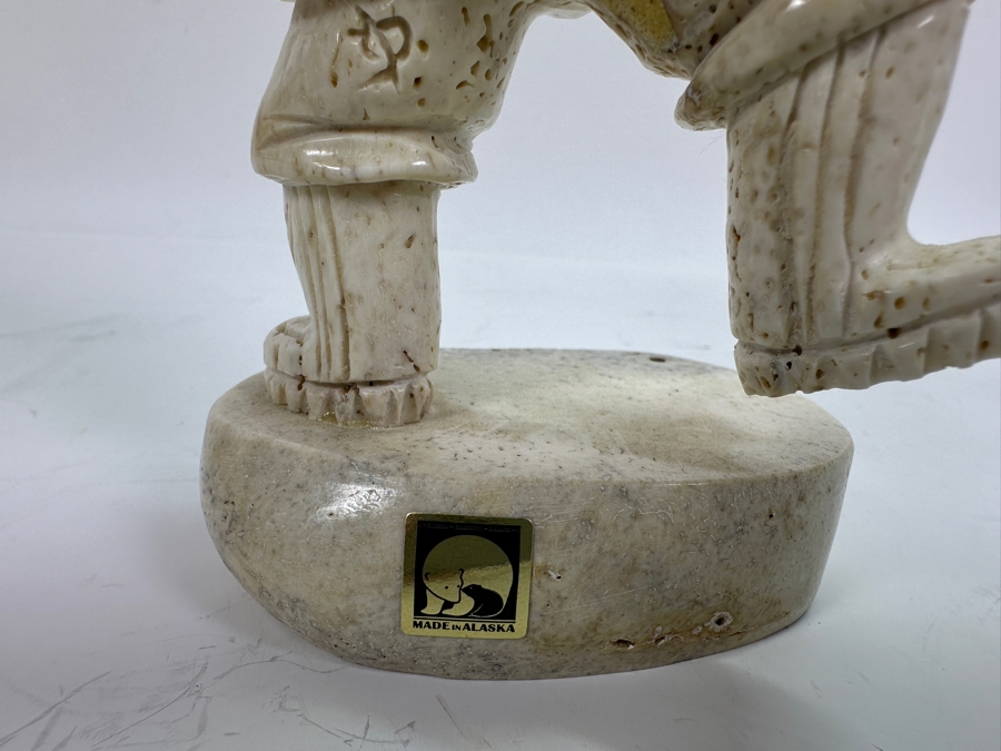 Just Added - Vintage Inuit Eskimo Walrus Carved Bone 7'H Artist Signed [Photo 8]