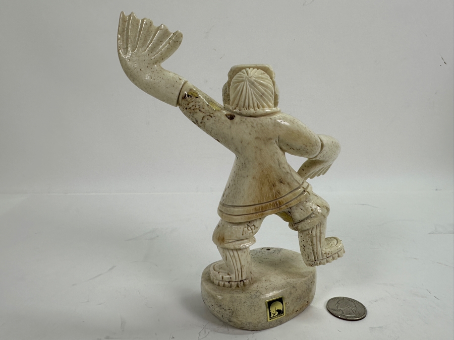 Just Added - Vintage Inuit Eskimo Walrus Carved Bone 7'H Artist Signed [Photo 6]