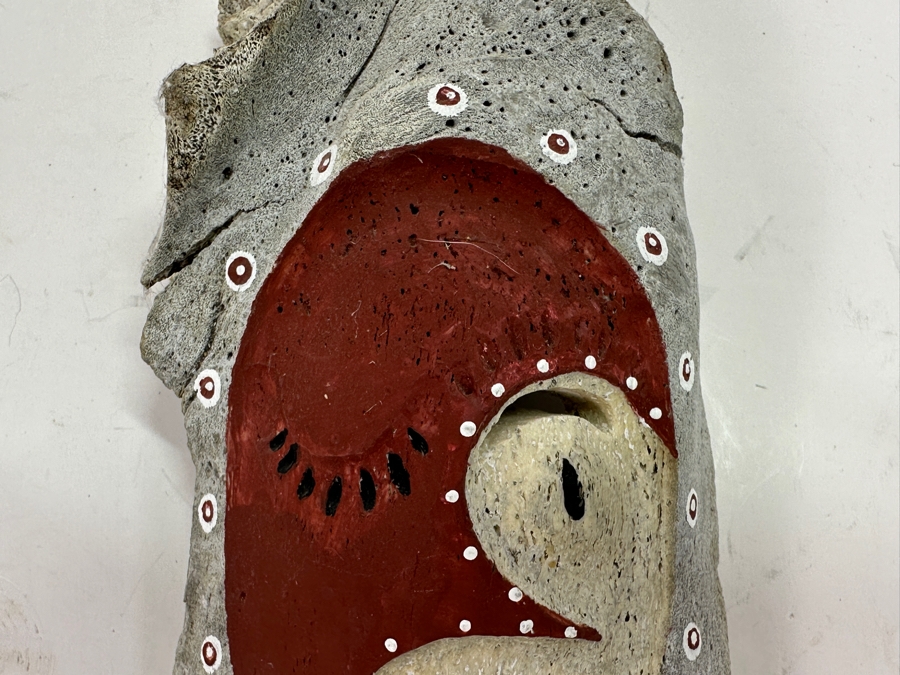 Just Added - Hand Painted Carved Bone Artist Signed 7.5L Retailed For $72 [Photo 4]