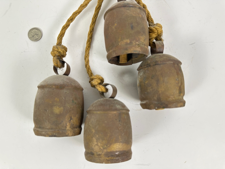 Vintage Set of (4) Cow Bells [Photo 2]