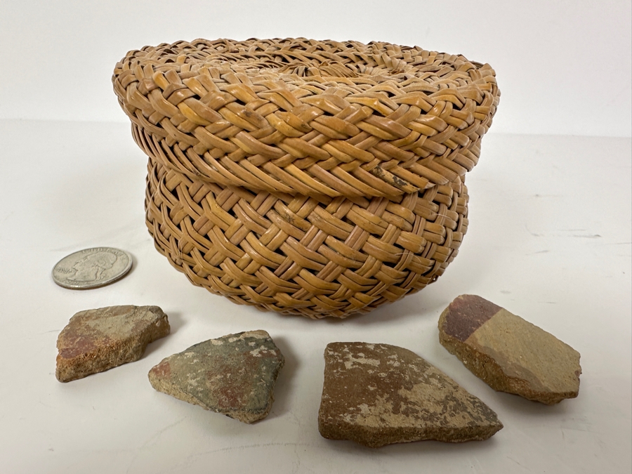 Just Added - Tarahumara Indian Basket With Lid 4W X 2.5H With Pottery Shards [Photo 3]