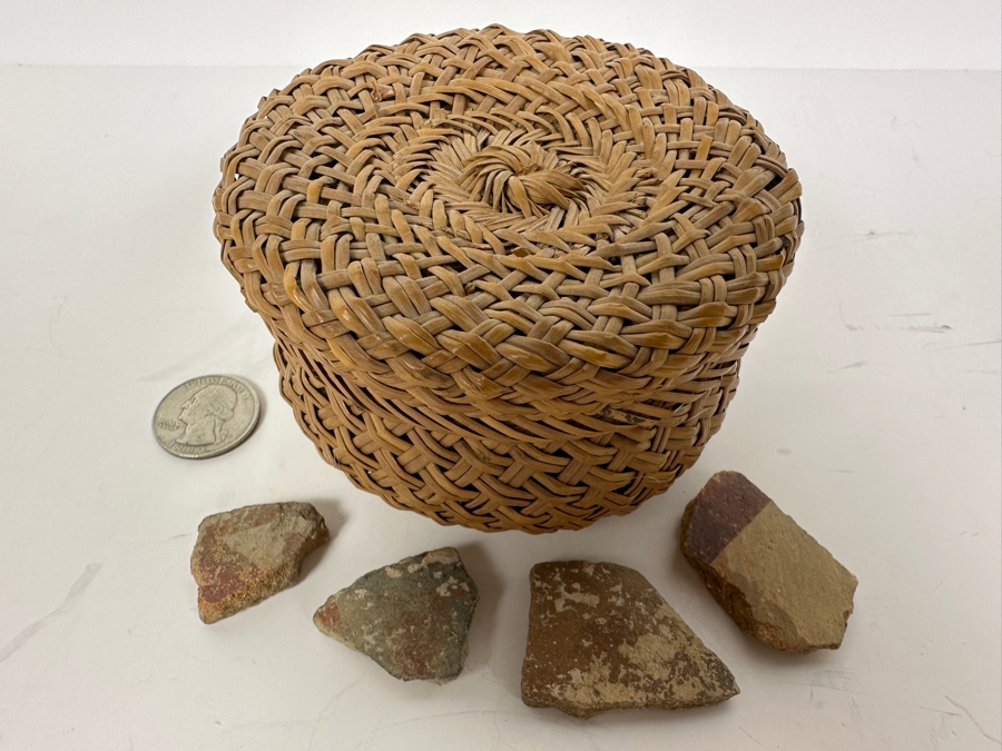 Just Added - Tarahumara Indian Basket With Lid 4W X 2.5H With Pottery Shards [Photo 2]