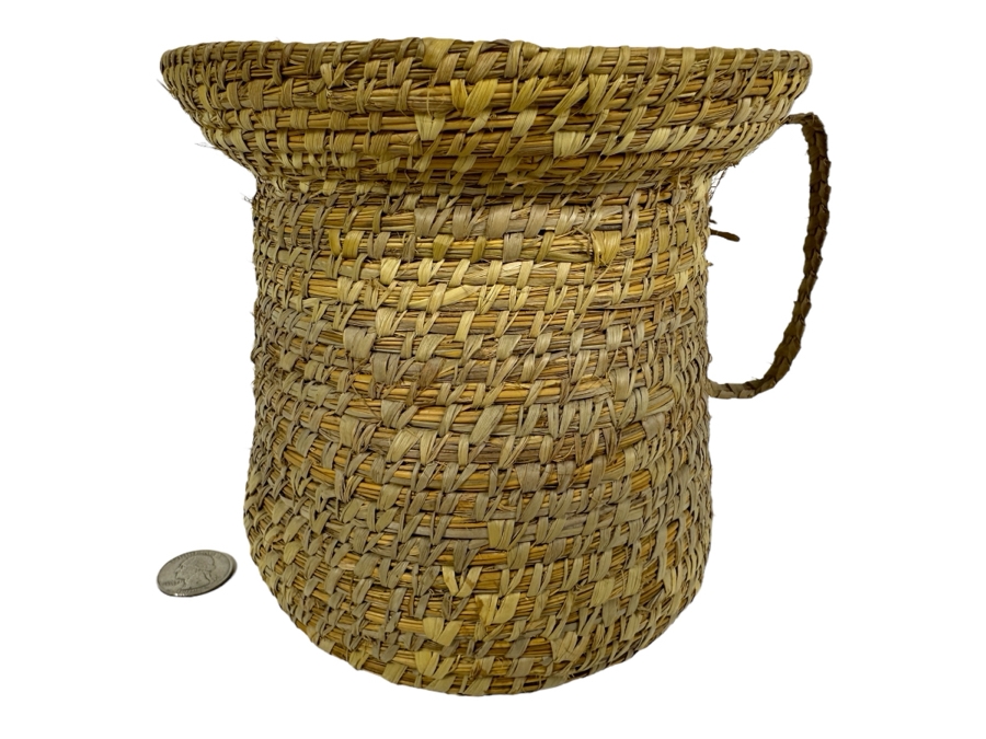 Just Added - Vintage Gullah Sweetgrass Pine Needle Basket With Handle 6W X 5.5H