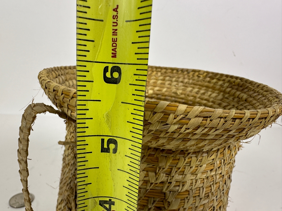 Just Added - Vintage Gullah Sweetgrass Pine Needle Basket With Handle 6W X 5.5H [Photo 9]