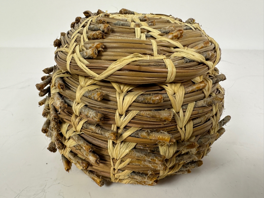 Pine Needle And Raffia Basket Made by Rosemary Castilla (Chumash) 4'W x 3.5'H [Photo 4]