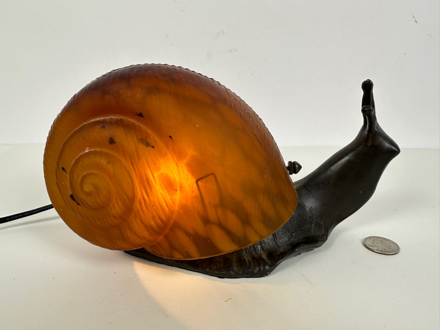 Stained Glass Snail Table Lamp 10'W [Photo 3]