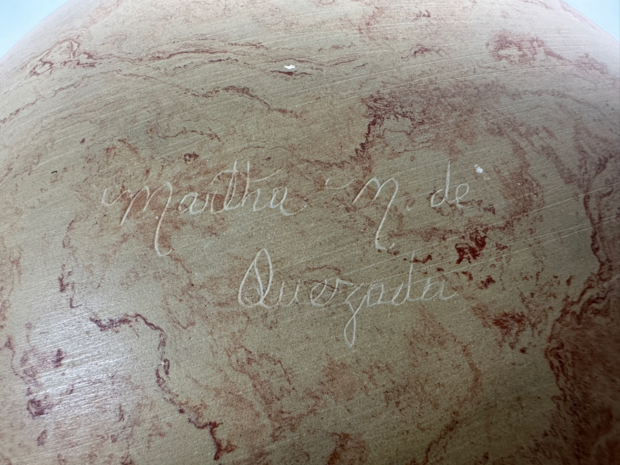 Just Added - Martha M De Quezada Mata Ortiz Turtle Effigy Pottery 8W X 7.5H [Photo 9]