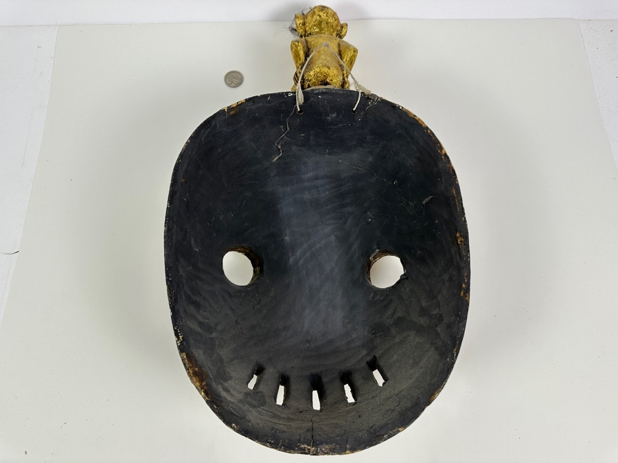 Just Added - Old Hand Carved Wooden Polychrome Indonesian Mask With Monkey On Top 11W X 20L X 5D [Photo 7]