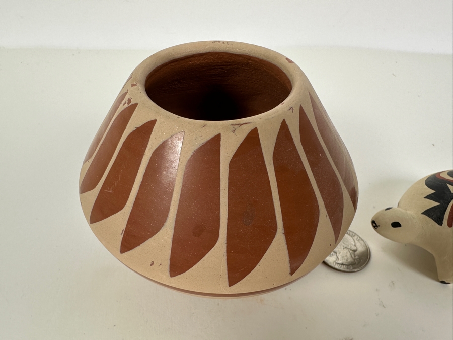 Just Added - Pair Of Artist Signed Jemez New Mexico Pottery Pieces: Pot And Turtle [Photo 4]