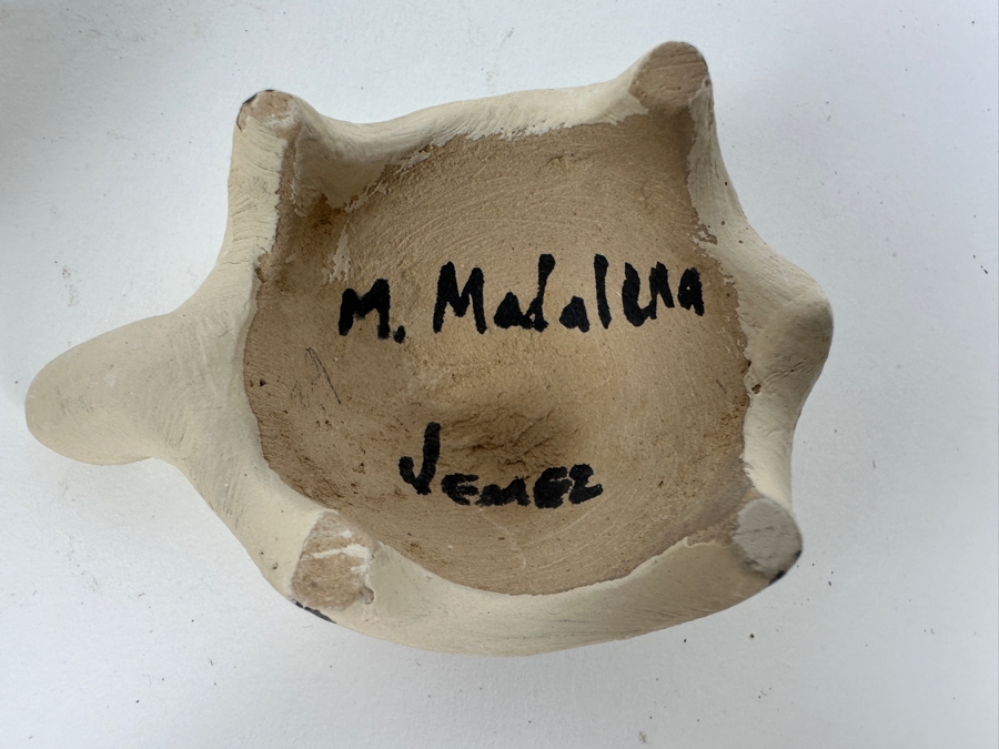 Just Added - Pair Of Artist Signed Jemez New Mexico Pottery Pieces: Pot And Turtle [Photo 7]