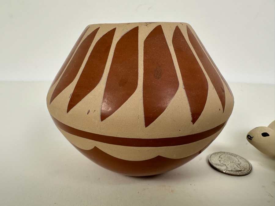 Just Added - Pair Of Artist Signed Jemez New Mexico Pottery Pieces: Pot And Turtle [Photo 5]