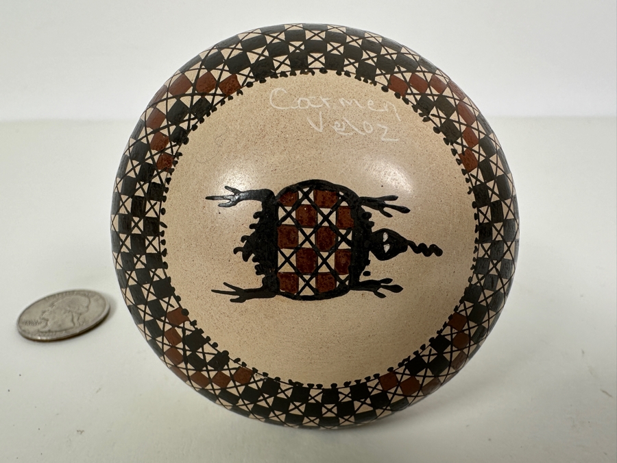 Mata Ortiz Pottery by Noted Potter Carmen Veloz  [Photo 5]