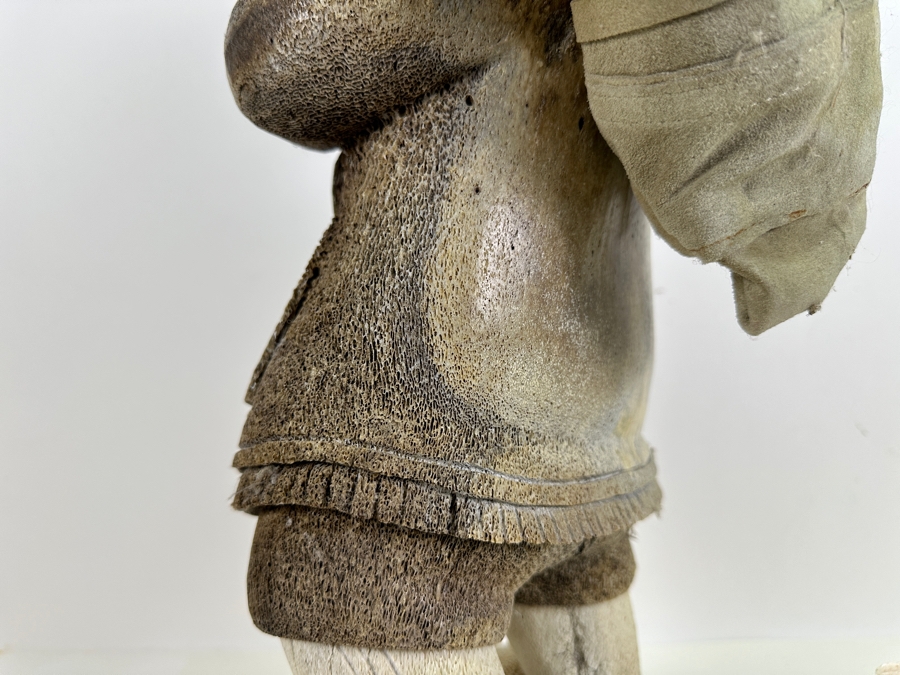 Just Added - Large Impressive Hand Carved Inuit Woman With Trident On Whale Vertebrae With Carved Bone Head And Six Salmon Fish 27'H [Photo 16]