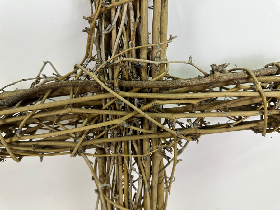 Woven Handmade Twig Cross 25' [Photo 2]