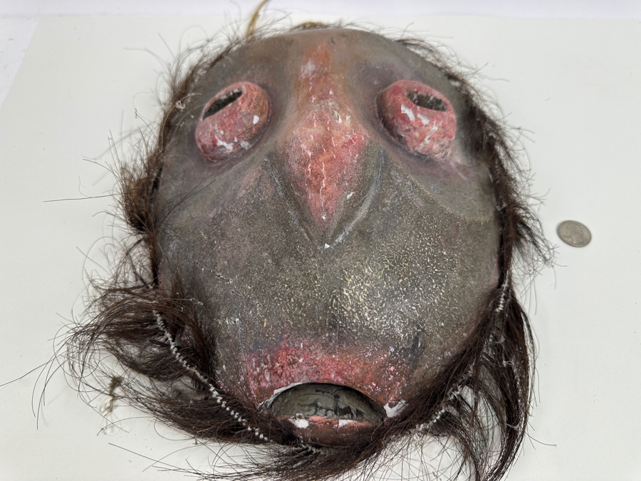 Just Added - Vintage Handmade Mask 10W X 14H [Photo 2]