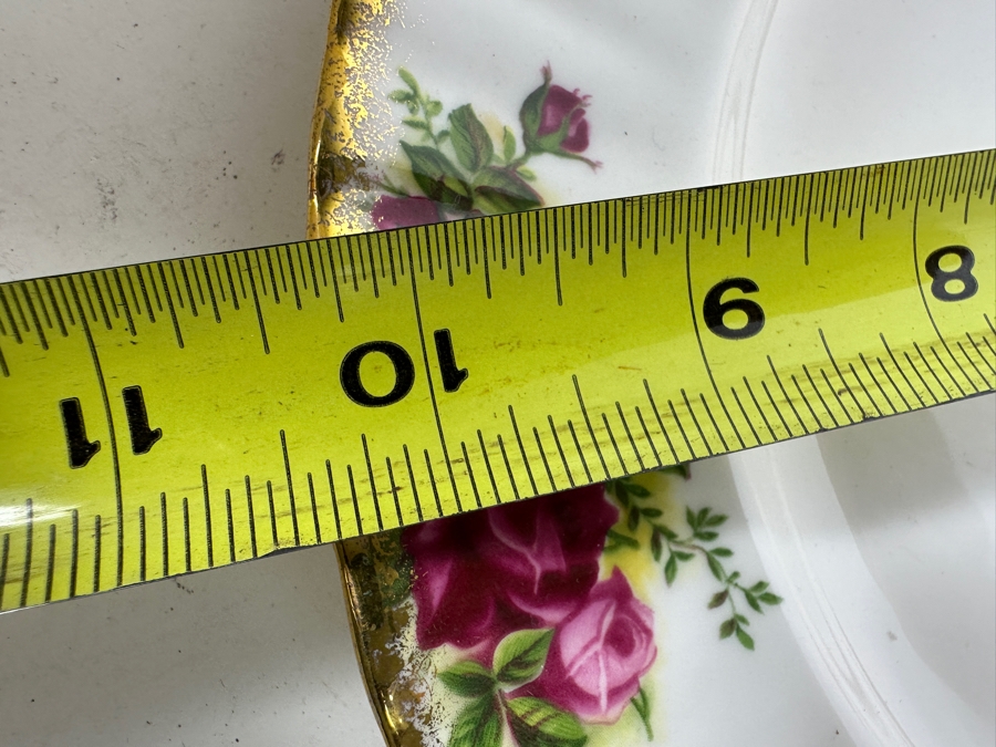 Just Added - Royal Albert Bone China England Old Country Roses Patern Approximate Service For 8 - See Details Page For Breakdown - Replacement Value $1,510 [Photo 6]