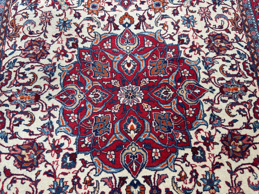 Hand Knotted Wool Persian Area Rug 41 X 62 [Photo 5]