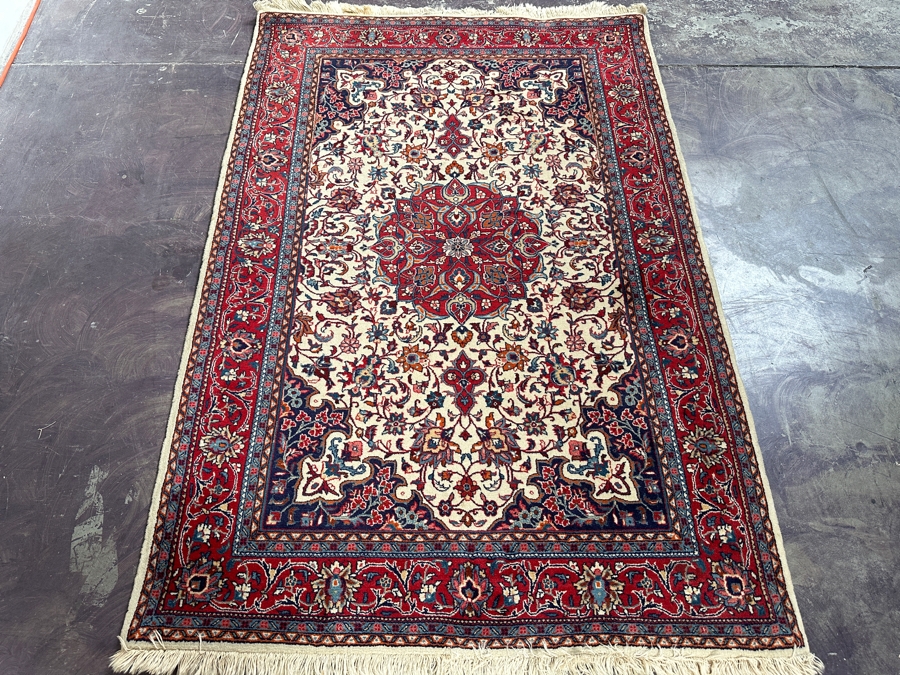 Hand Knotted Wool Persian Area Rug 41 X 62 [Photo 3]