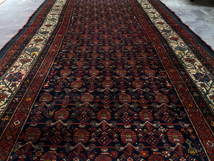 Hand Knotted Wool Persian Area Rug 64 X 133 [Photo 4]