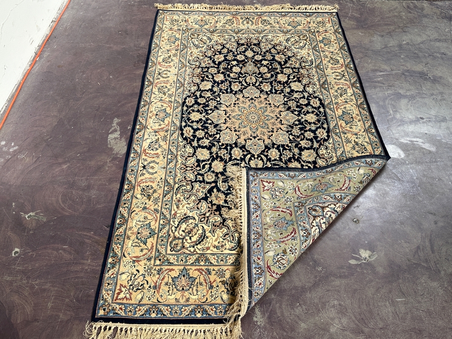 Finely Hand Knotted Wool Persian Area Rug 41 X 72 [Photo 7]