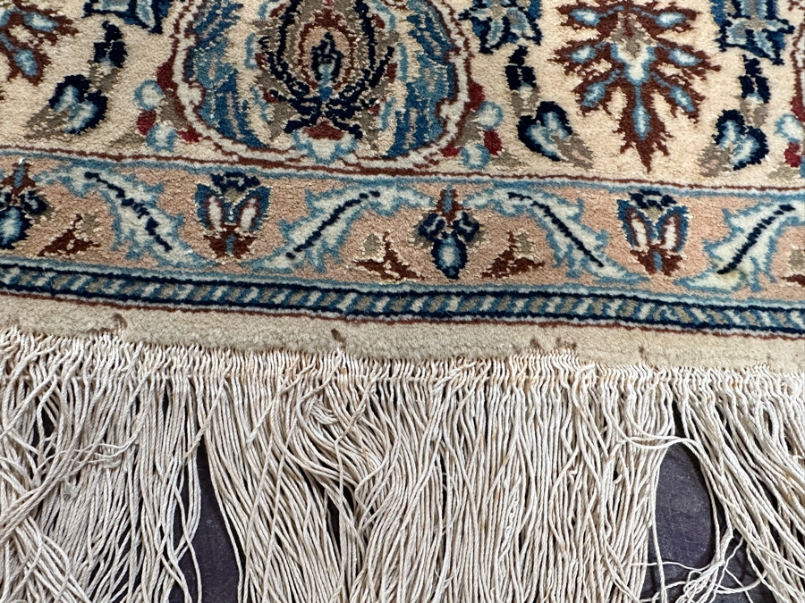 Finely Hand Knotted Wool Persian Area Rug 45.5 X 80 [Photo 10]