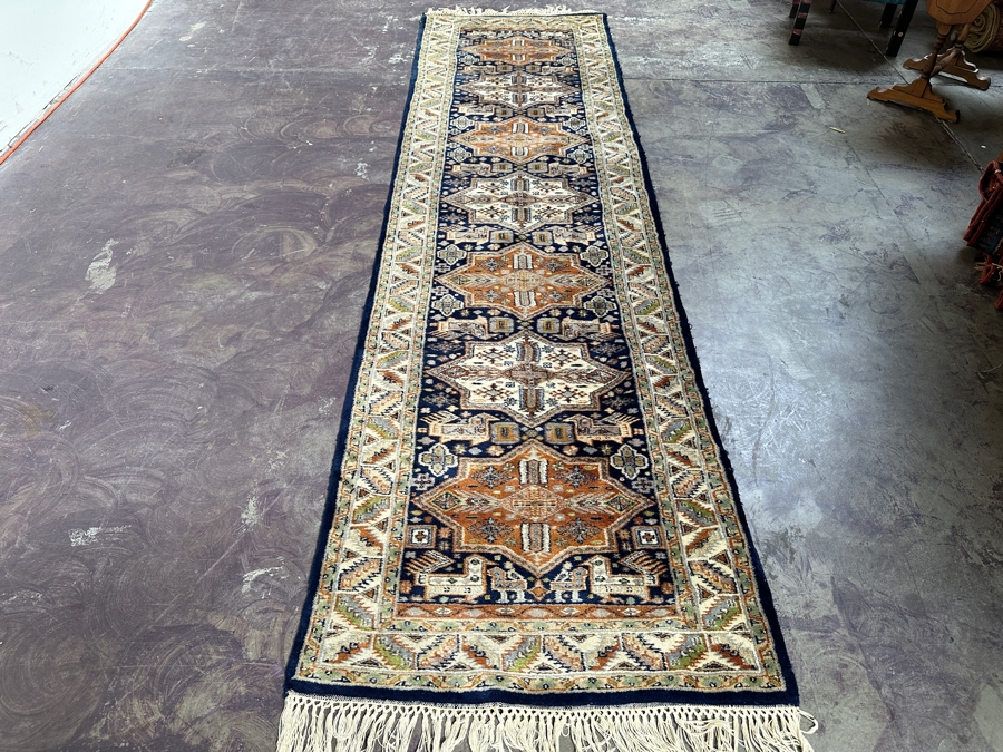 Hand Knotted Wool Persian Runner Rug 30 X 112 [Photo 2]