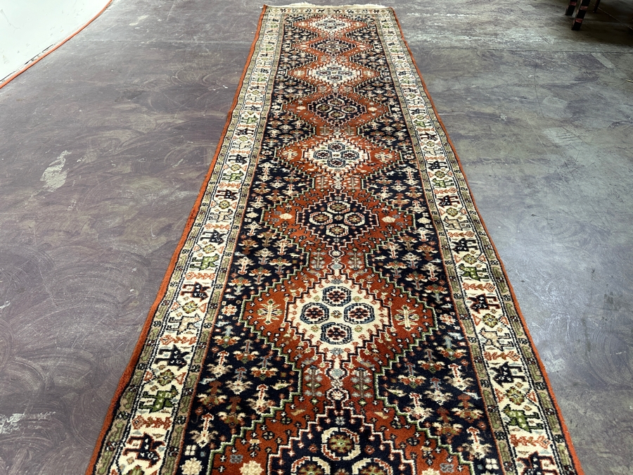 Hand Knotted Wool Persian Runner Rug 30.5 X 131 [Photo 6]