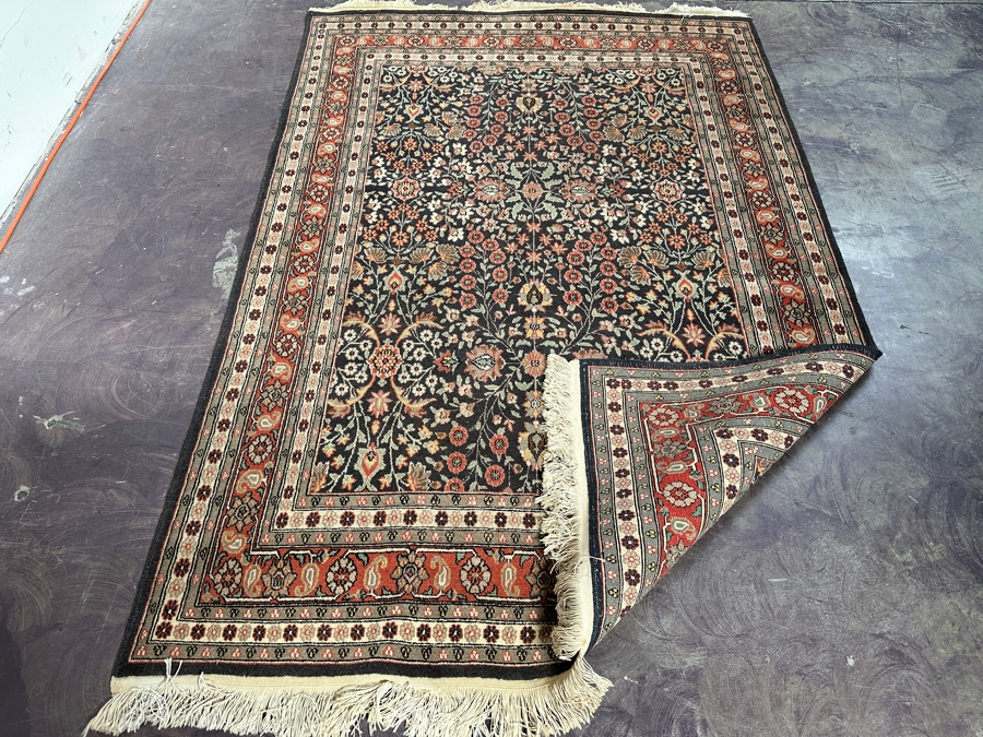 Finely Hand Knotted Wool Persian Area Rug 51 X 76 [Photo 8]