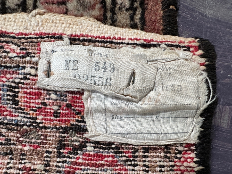 Hand Knotted Wool Persian Area Rug Made In Iran 31 X 57.5 [Photo 8]