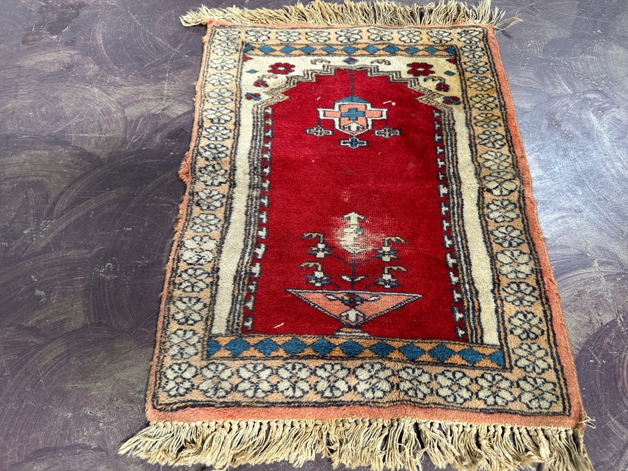 Hand Knotted Wool Persian Prayer Rug 18.5 X 26 [Photo 2]