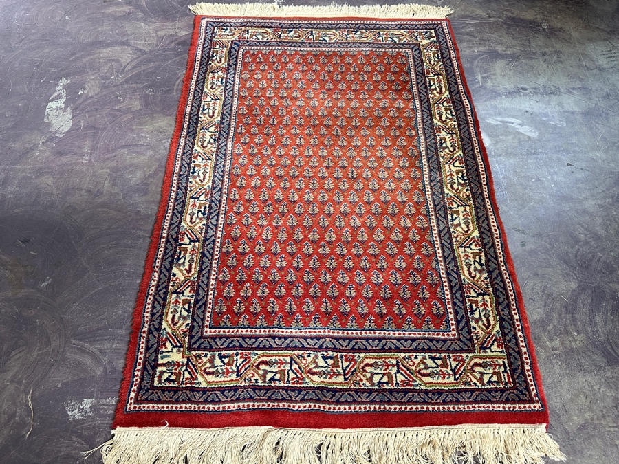 Hand Knotted Wool Persian Area Rug 32 X 51 [Photo 2]