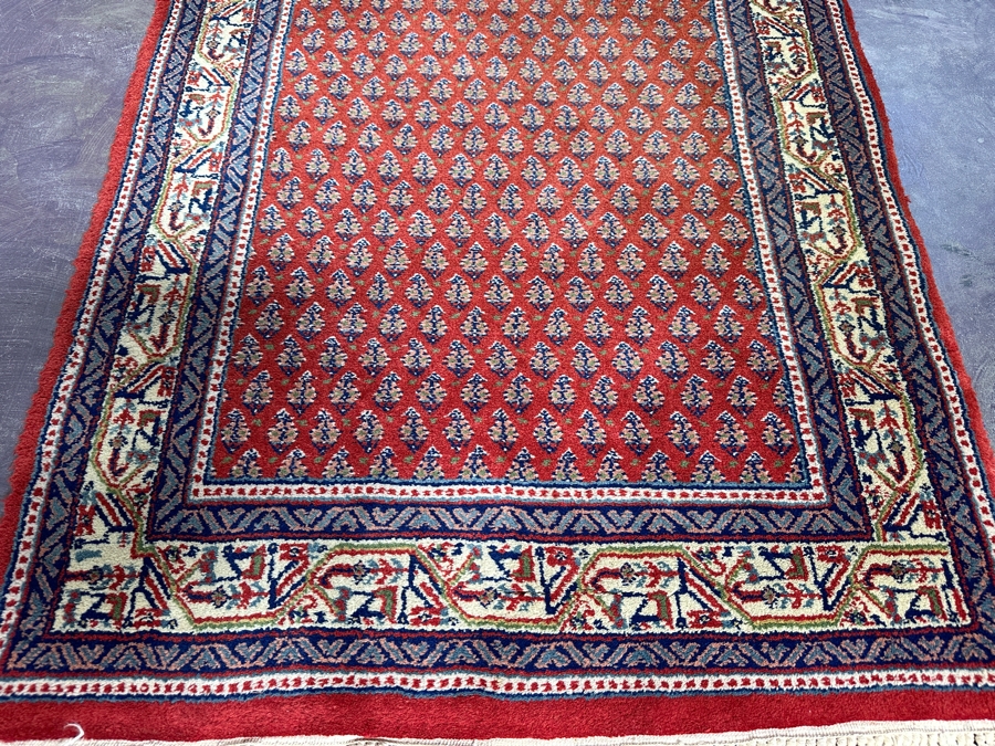 Hand Knotted Wool Persian Area Rug 32 X 51 [Photo 4]