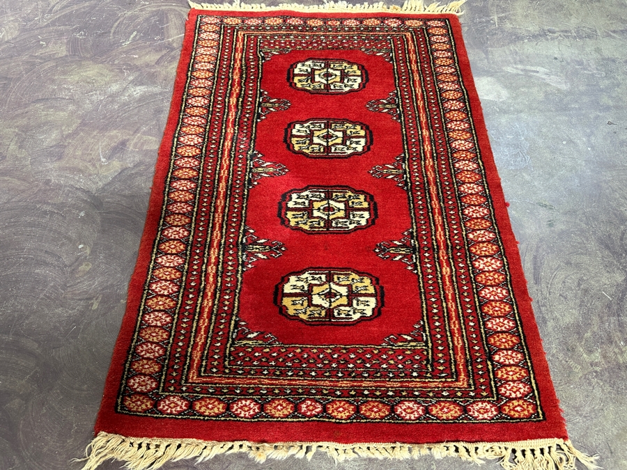 Hand Knotted Wool Persian Boukara Area Rug Made In Pakistan 25 X 38 [Photo 3]