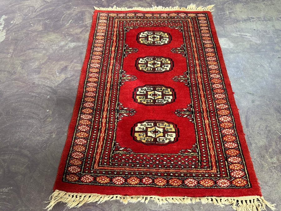 Hand Knotted Wool Persian Boukara Area Rug Made In Pakistan 25 X 38 [Photo 2]