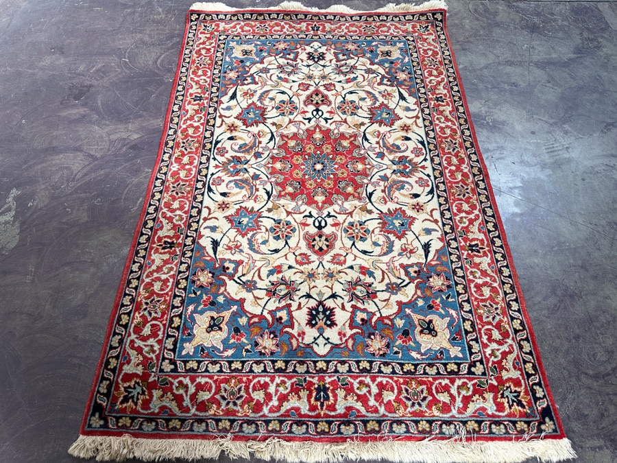 Hand Knotted Wool Persian Area Rug 40 X 64 [Photo 2]