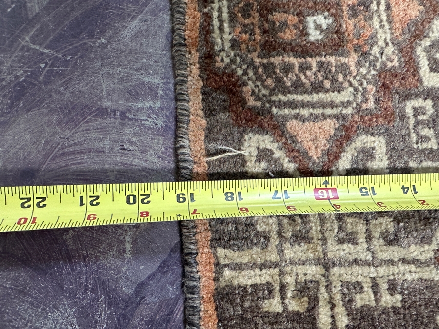 Hand Knotted Wool Persian Area Rug 19 X 26 [Photo 6]